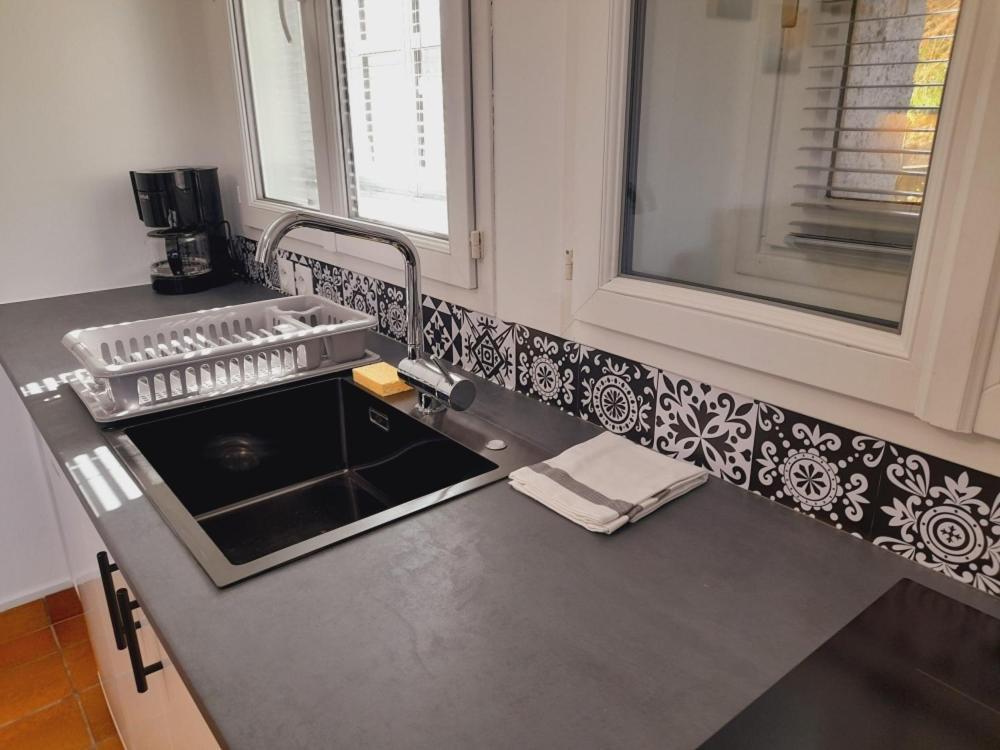 La Bonne Etoile - Chambres D'Hotes Et Appartements - 普卢埃斯卡 外观 照片