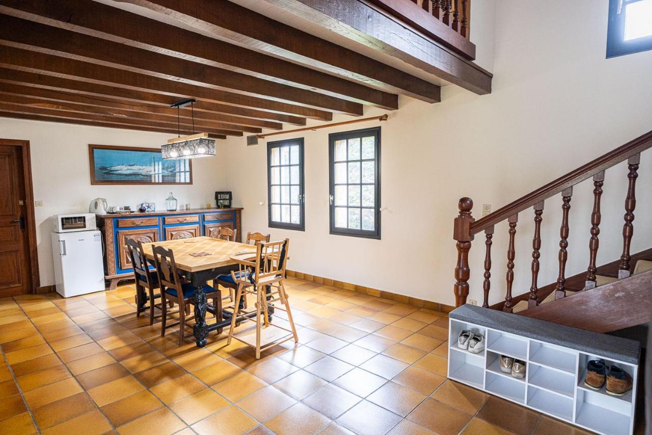 La Bonne Etoile - Chambres D'Hotes Et Appartements - 普卢埃斯卡 外观 照片